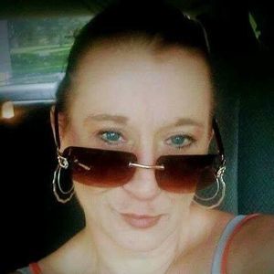 Meet your Posher, Carolyn