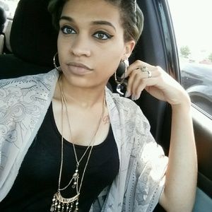 Meet your Posher, Italia