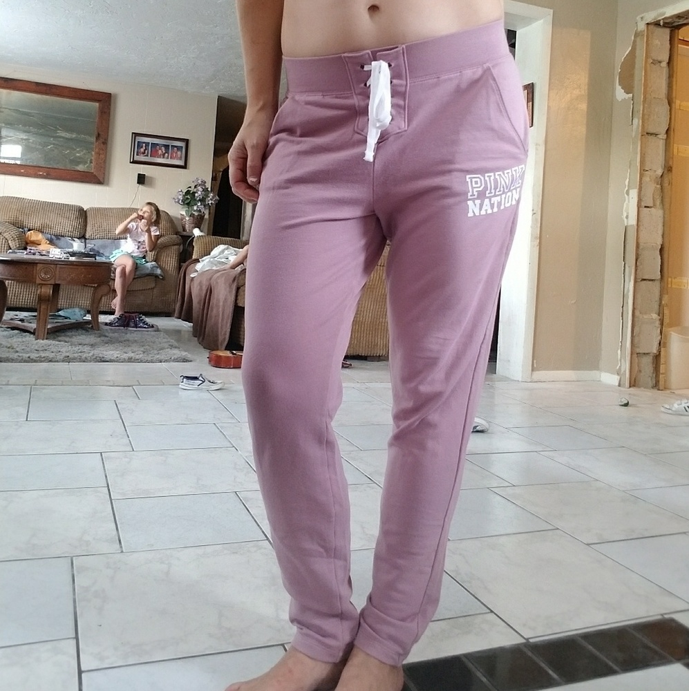 Nwot, pink nation begonia joggers
