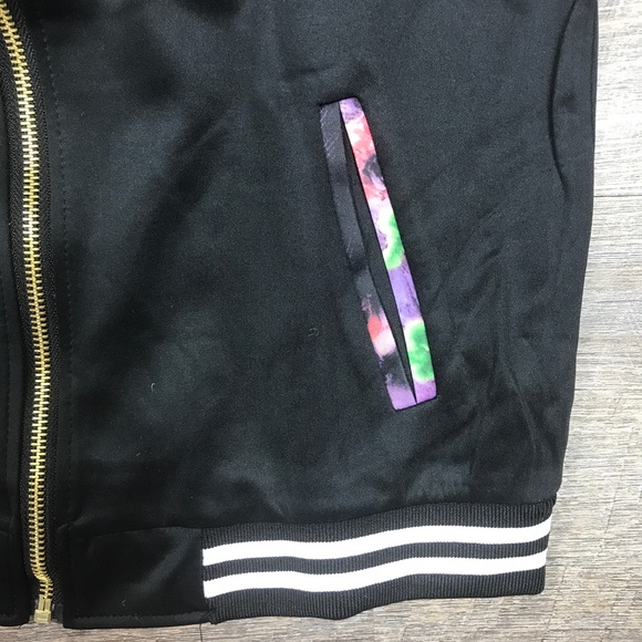 🔥Floral Sleeved Track Jacket - Picture 4 of 6