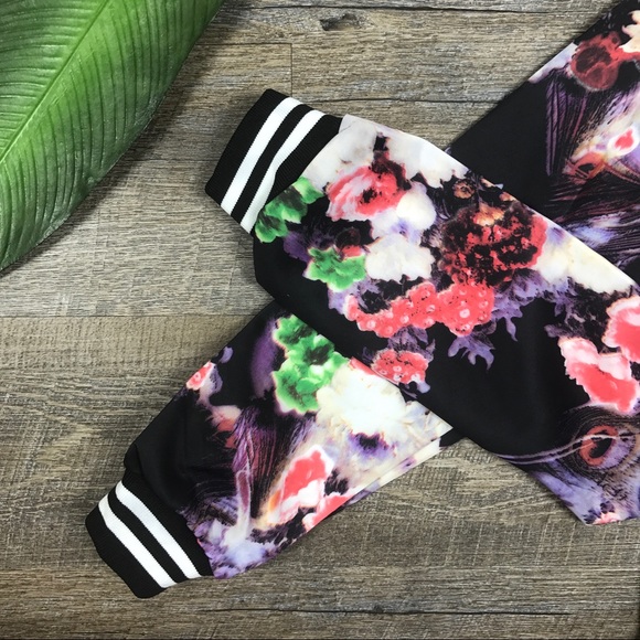 🔥Floral Sleeved Track Jacket - Picture 5 of 6