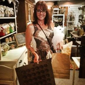 Meet your Posher, Peggy