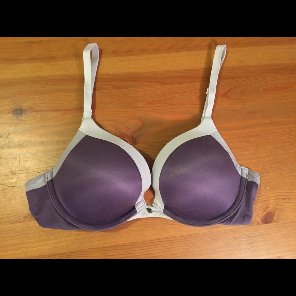 VS Fabulous Plunge bra 34C