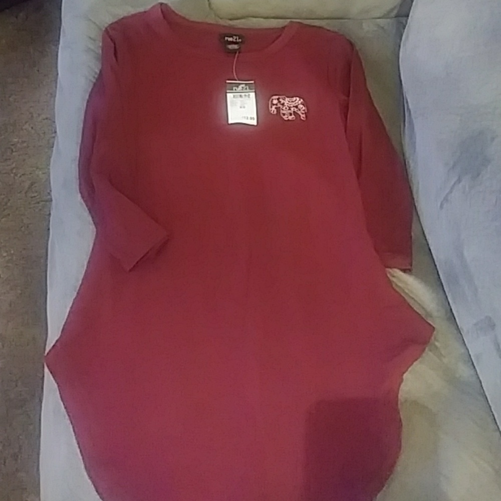 RUE 21 BOHO ELEPHANT MAROON TOP SIZE XS NWT