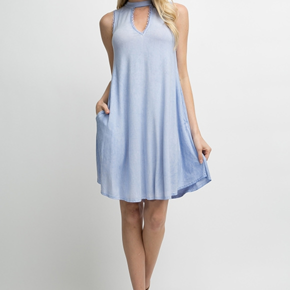 Blue Sleeveless Midi Mock Neck Dress with Pockets - Picture 6 of 7