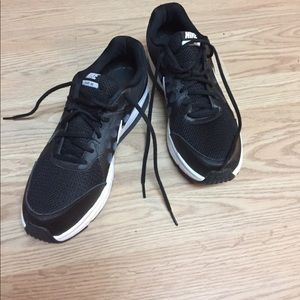 Nike Dart XI sz 10.5. New condition!