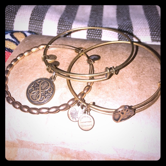 Alex and ani trio - Picture 1 of 3