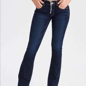 Dark wash, bootcut jeans