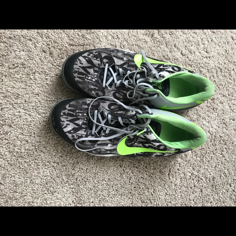 RARE Graffitti Kobe's