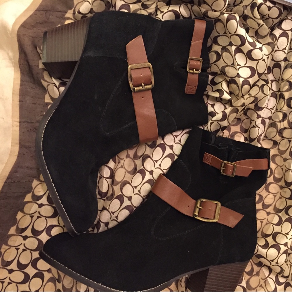 ❌❌MUST BUY❌❌ DOLICE VITA Cali Booties, Sz 10M.