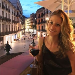 Meet your Posher, Ashley