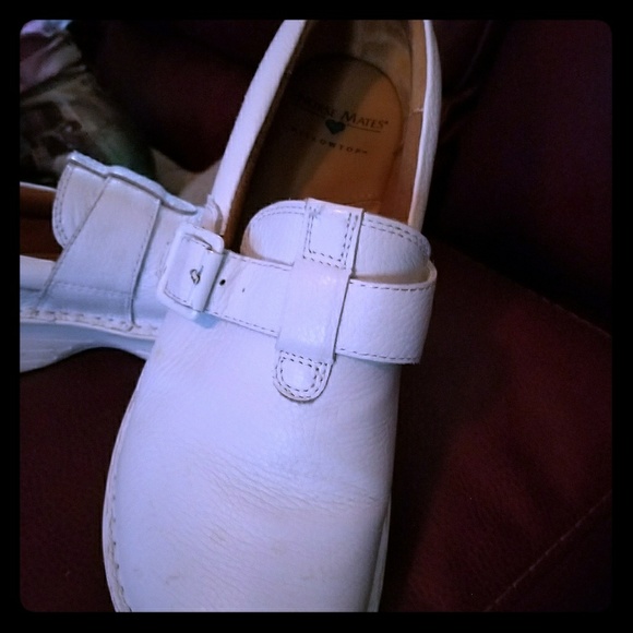 Nursing shoes - Picture 1 of 2