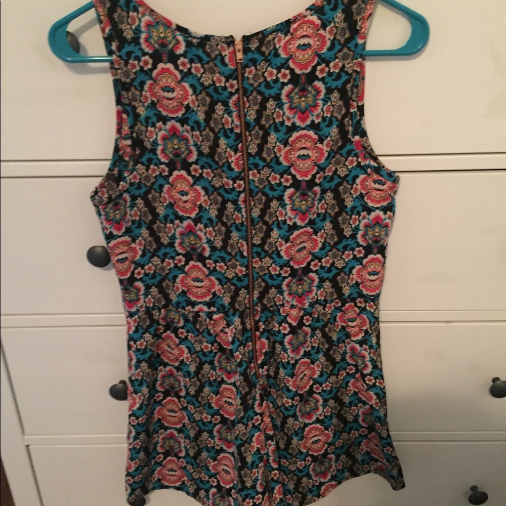 Floral Romper - Picture 2 of 2