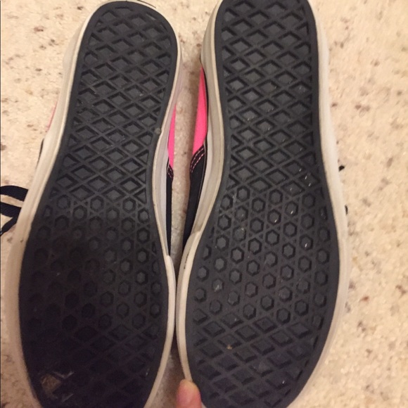 VANS - Picture 3 of 3