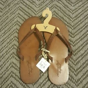 American eagle flip flops