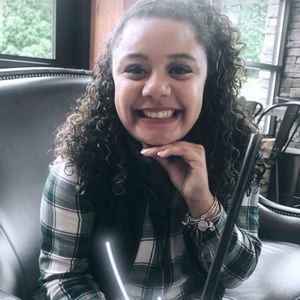 Meet your Posher, Shayla