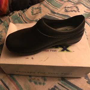 Landau Therapy shoes