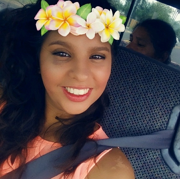 Meet your Posher, Edith - Picture 1 of 1