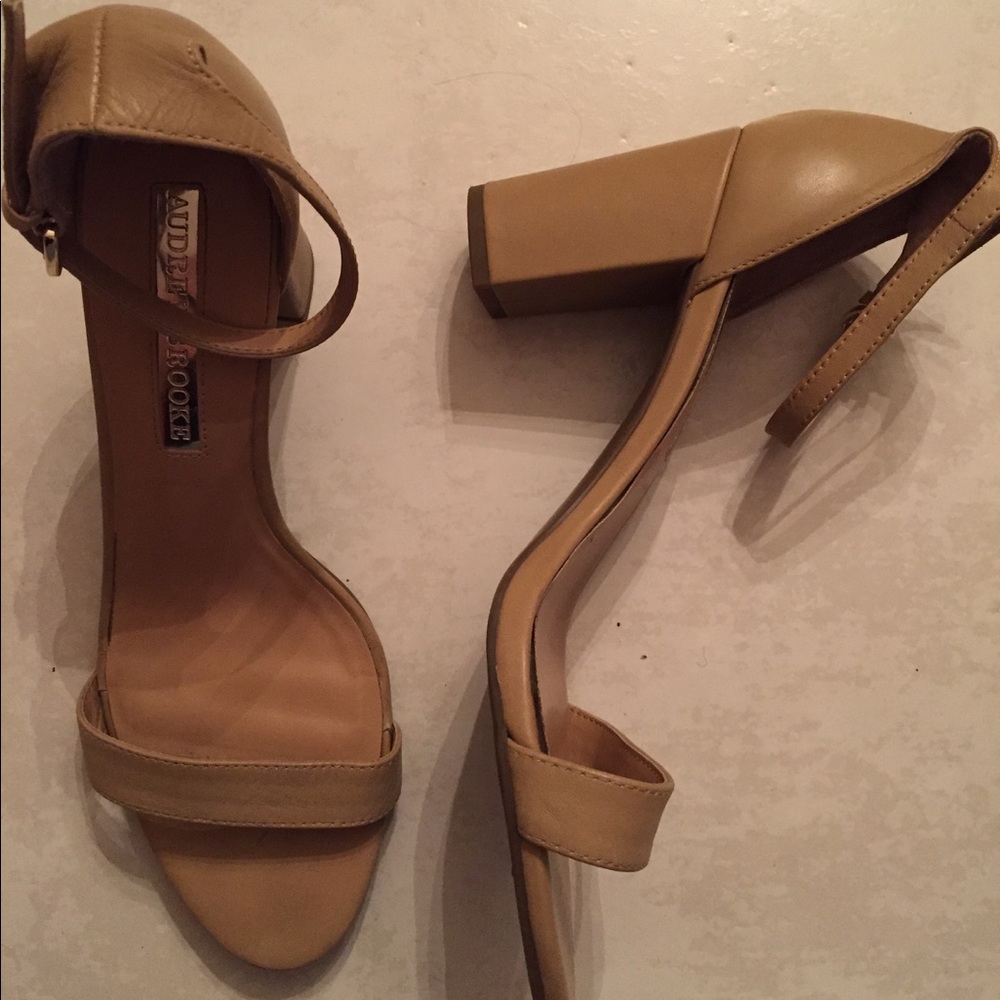 Audrey Brooke nude shoes