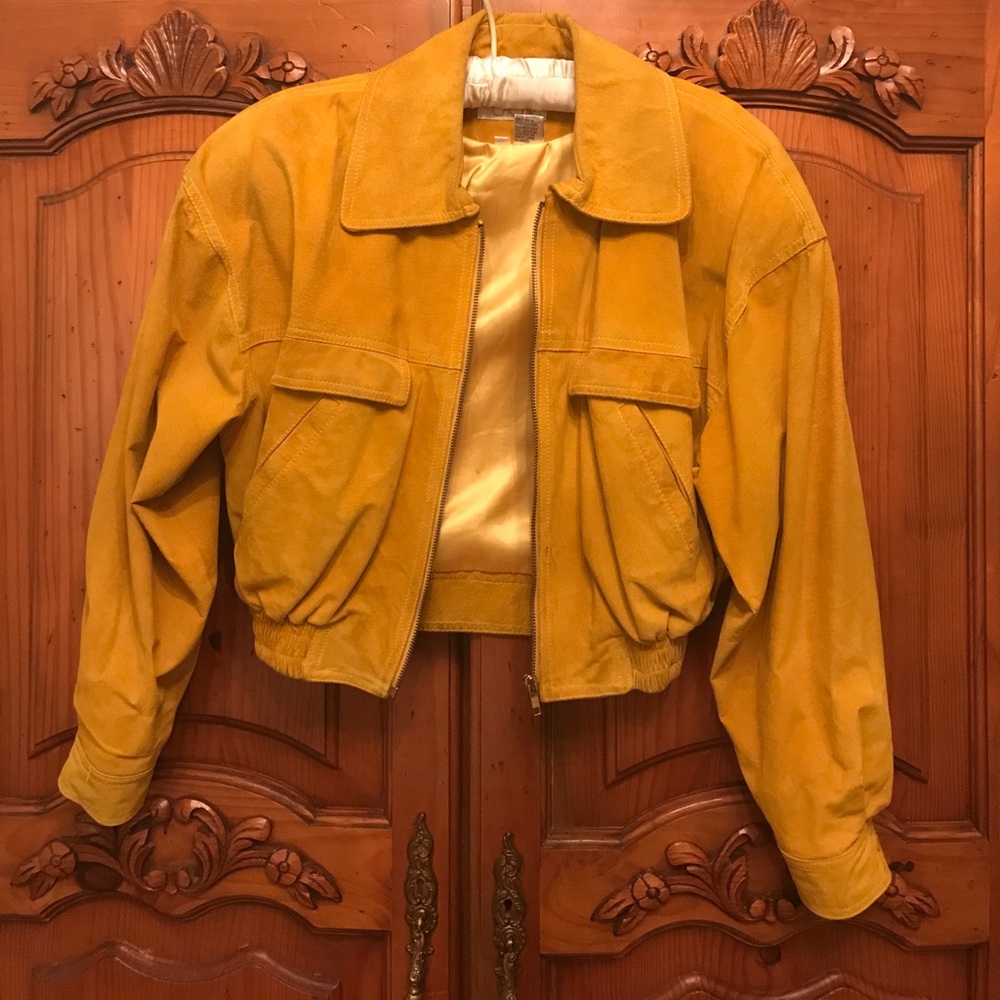 Vintage 80s suede bomber jacket!