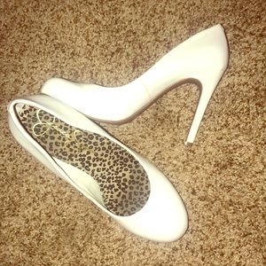 Jessica Simpson shoes