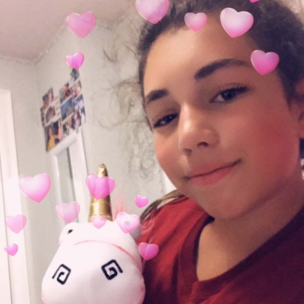 Meet your Posher, Maylla