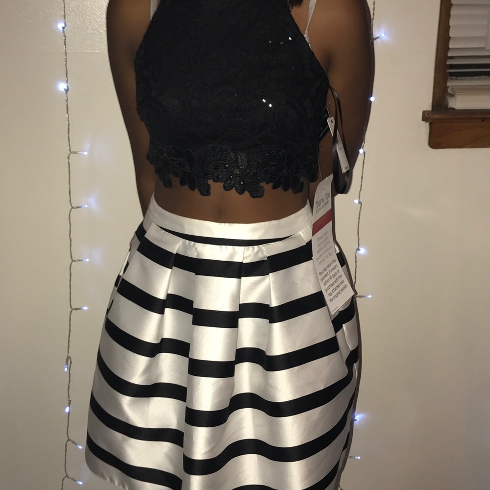 2 piece juniors set size 7