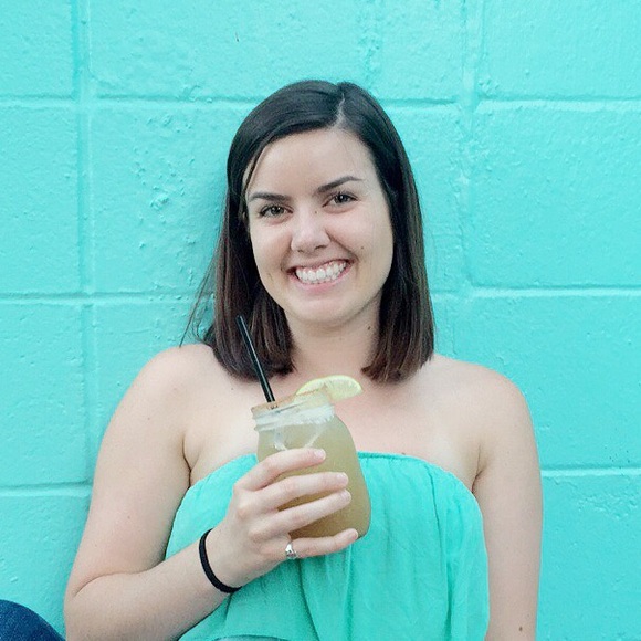 Meet your Posher, Bridget - Picture 1 of 1
