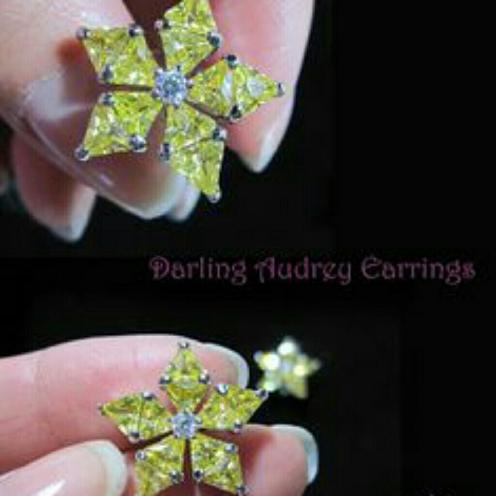 Jewelmint Darling Audrey Earrings