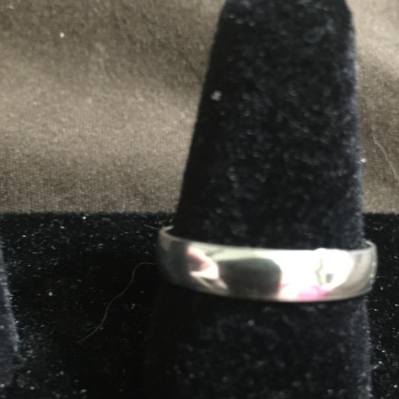 Jewelry - Sterling Silver 925 Wedding Band