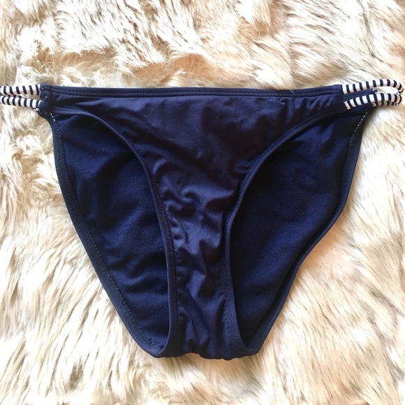 Bikini (Like new) - Picture 4 of 6