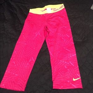 Nike pink crop leggings