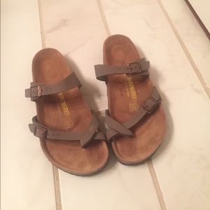 Mocha Mayari Birkenstocks
