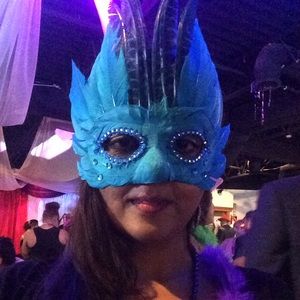 Meet your Posher, Vanny