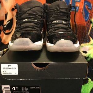 Jordan retro 11 size 4.5 space Jams
