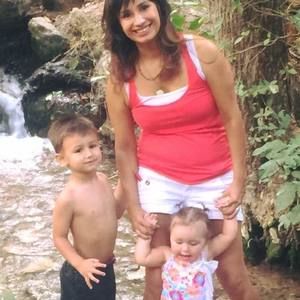 Meet your Posher, Caitlyn