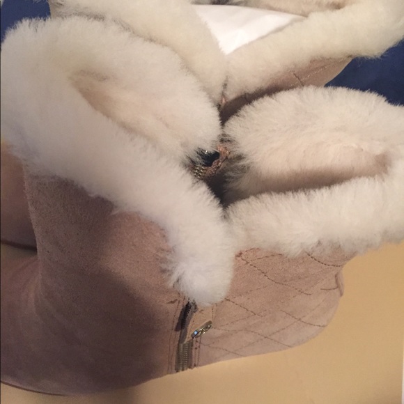 Michael Kors Whitaker Wedge Boot - Picture 3 of 8