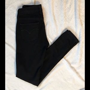 Black Levi jeggings
