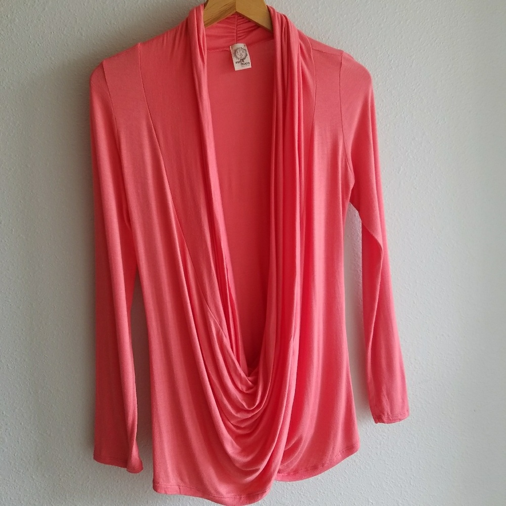 Like New Long sleeve layering top