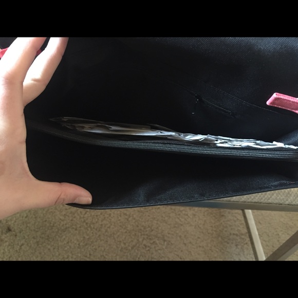 Large Red Clutch - Picture 3 of 3