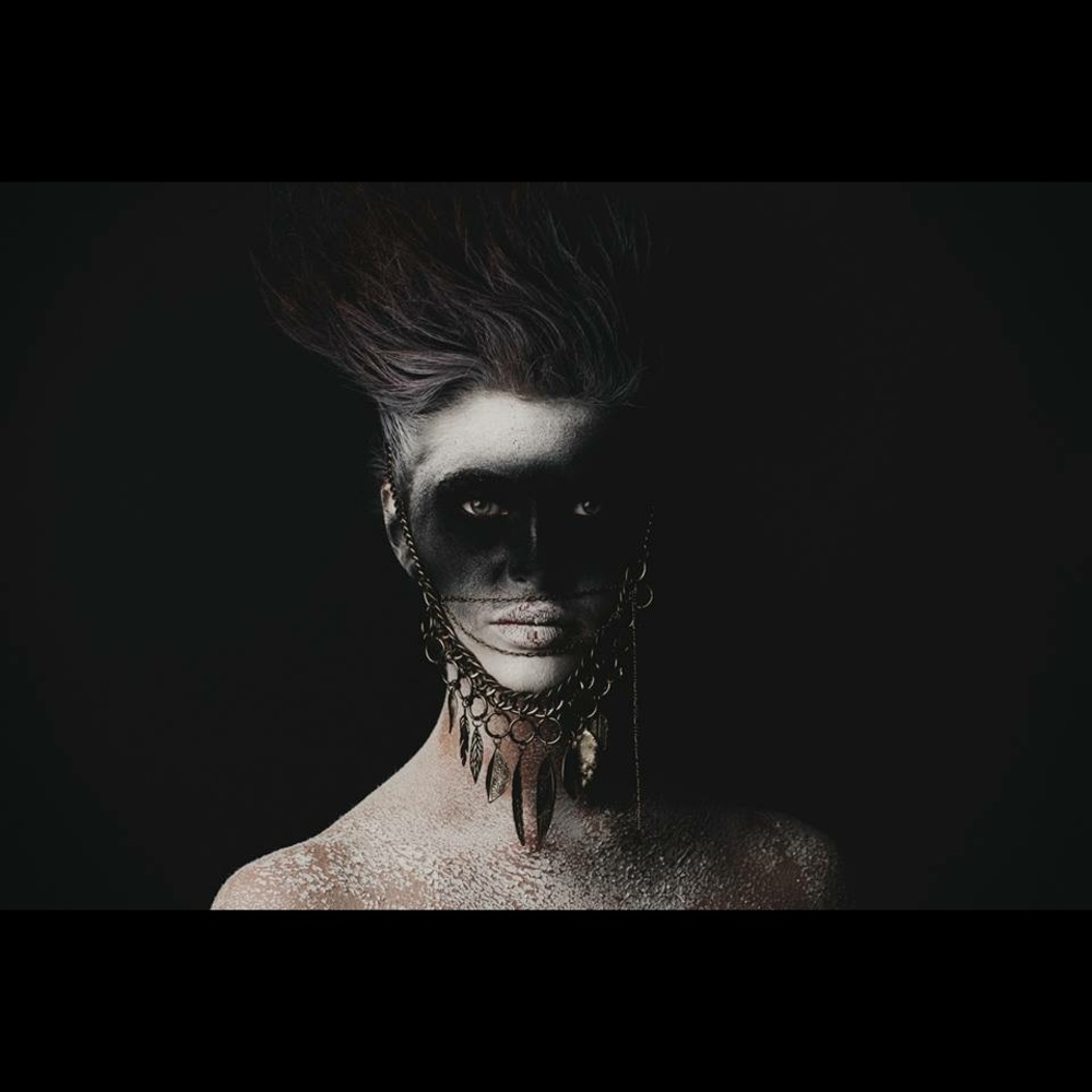 🔥🛍️Vogue Italia Necklace Published / last chance 💋👄💋