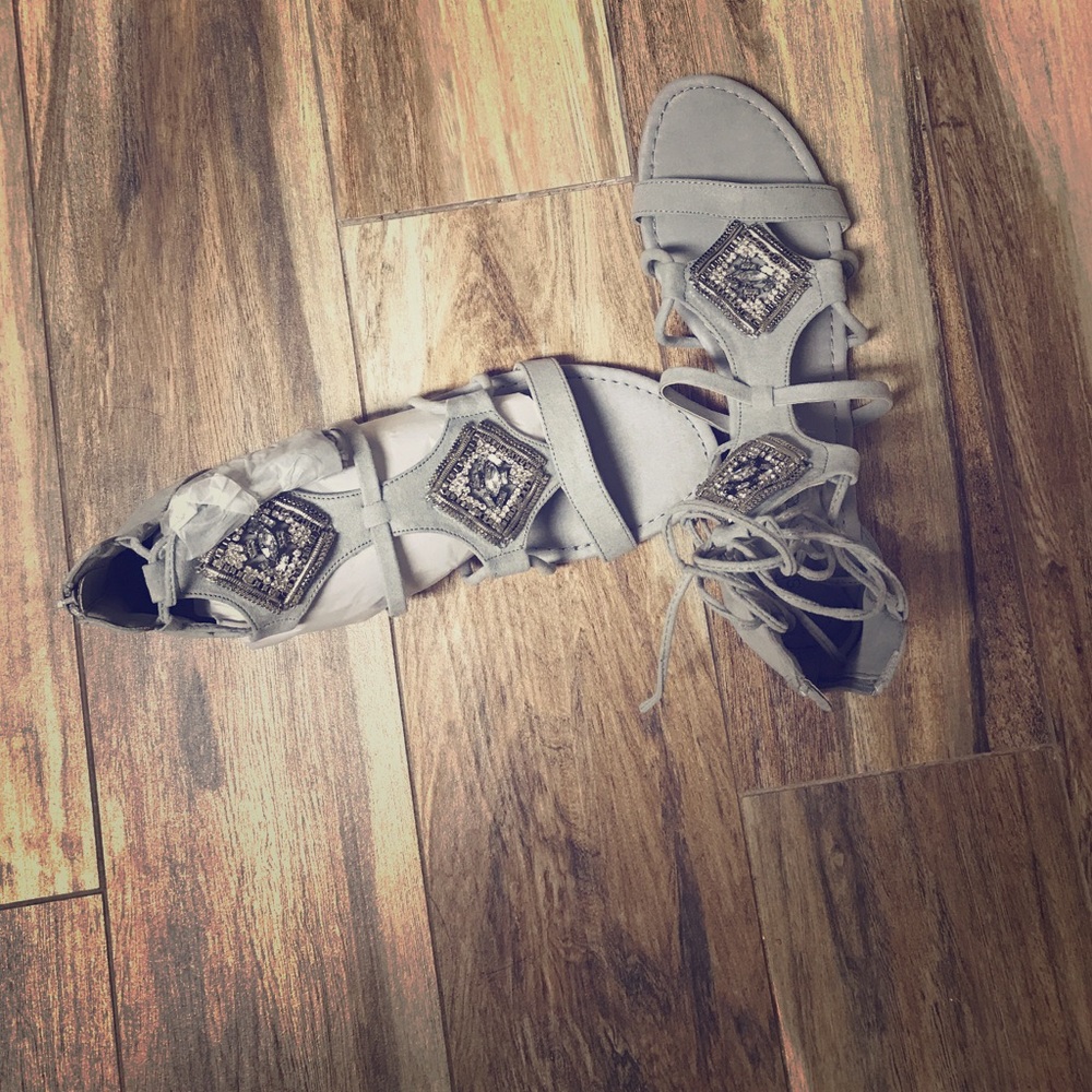 Women's size 11 shoe