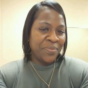 Meet your Posher, Deneice