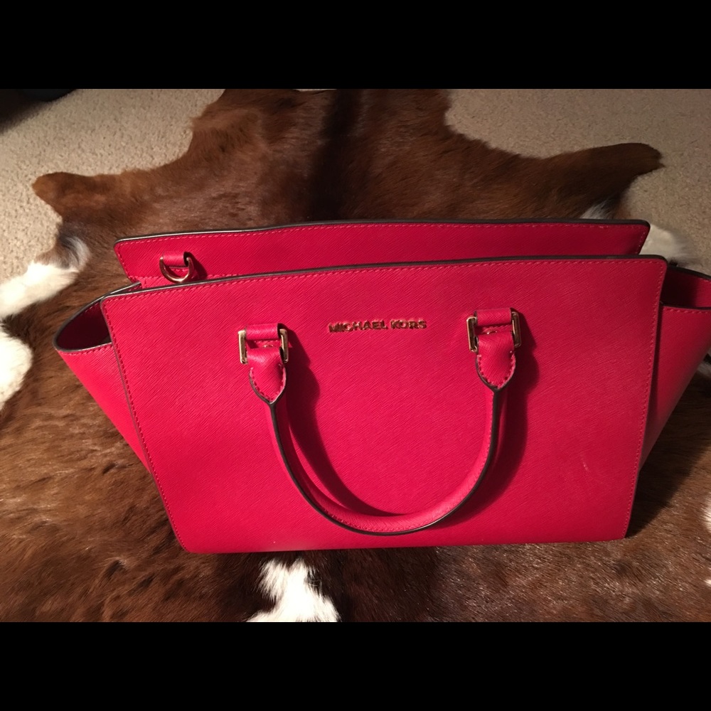 michael Kors leather bag