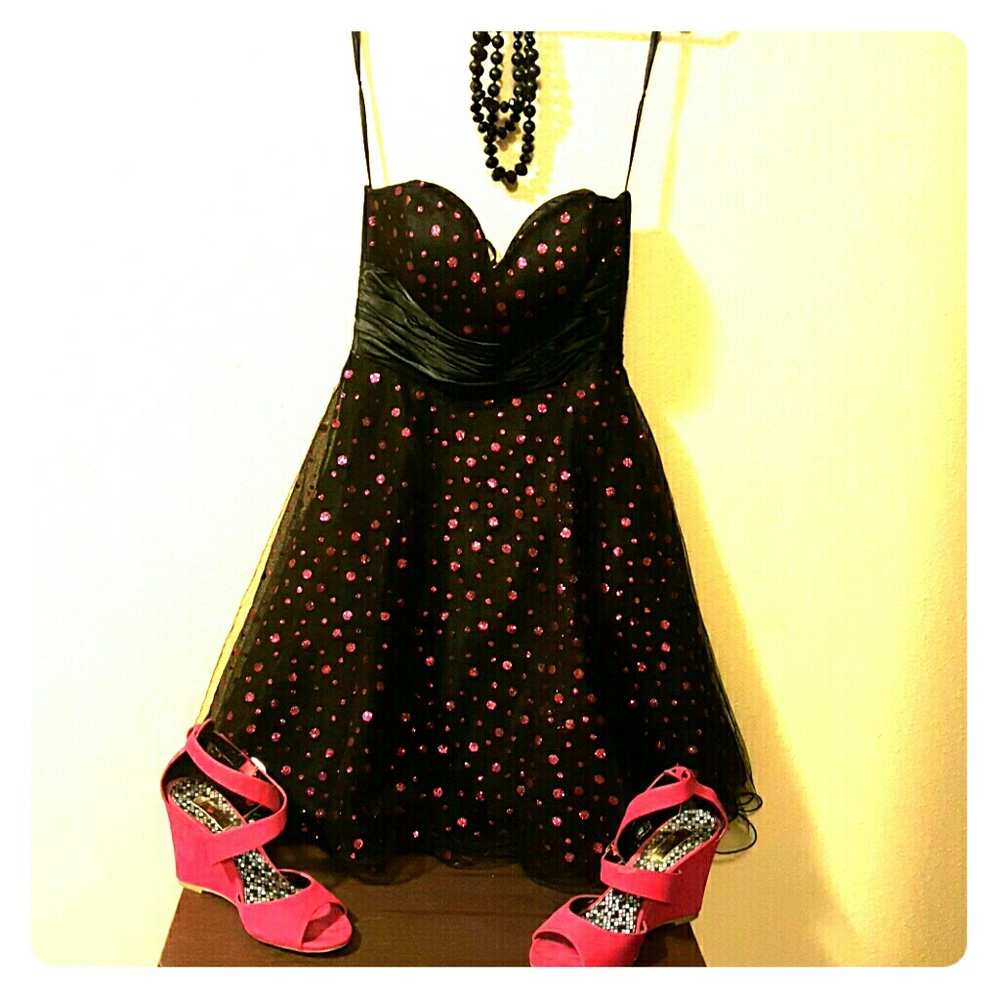 Vintage Sparkly pink black dress