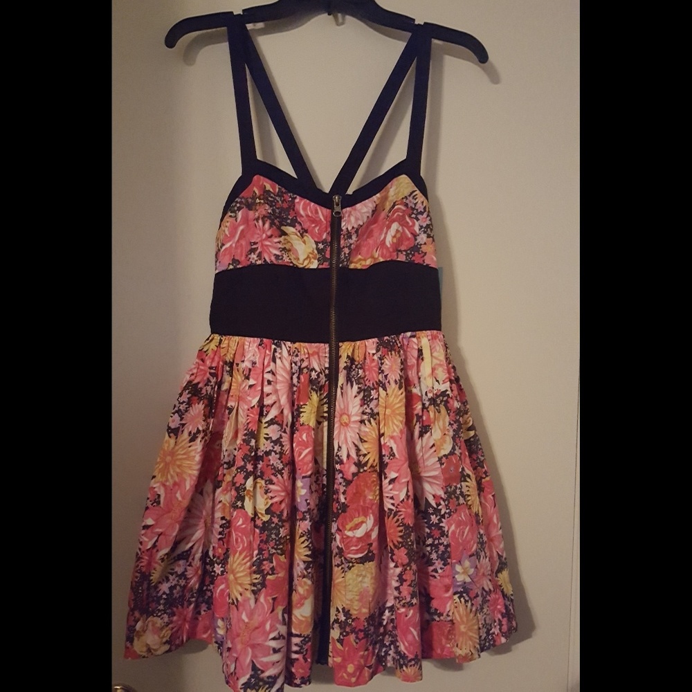 Jack BB Dakota Floral Front Zipper Dress