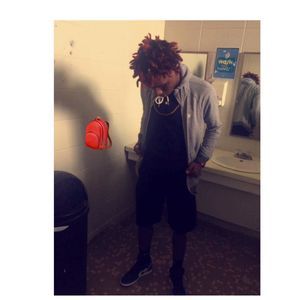 Meet your Posher, Louis