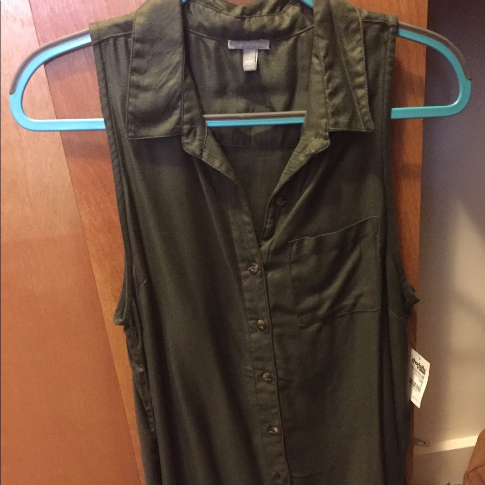 Olive green sleeveless button up top