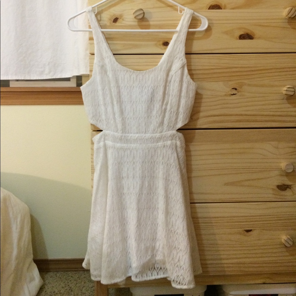 White lace dress