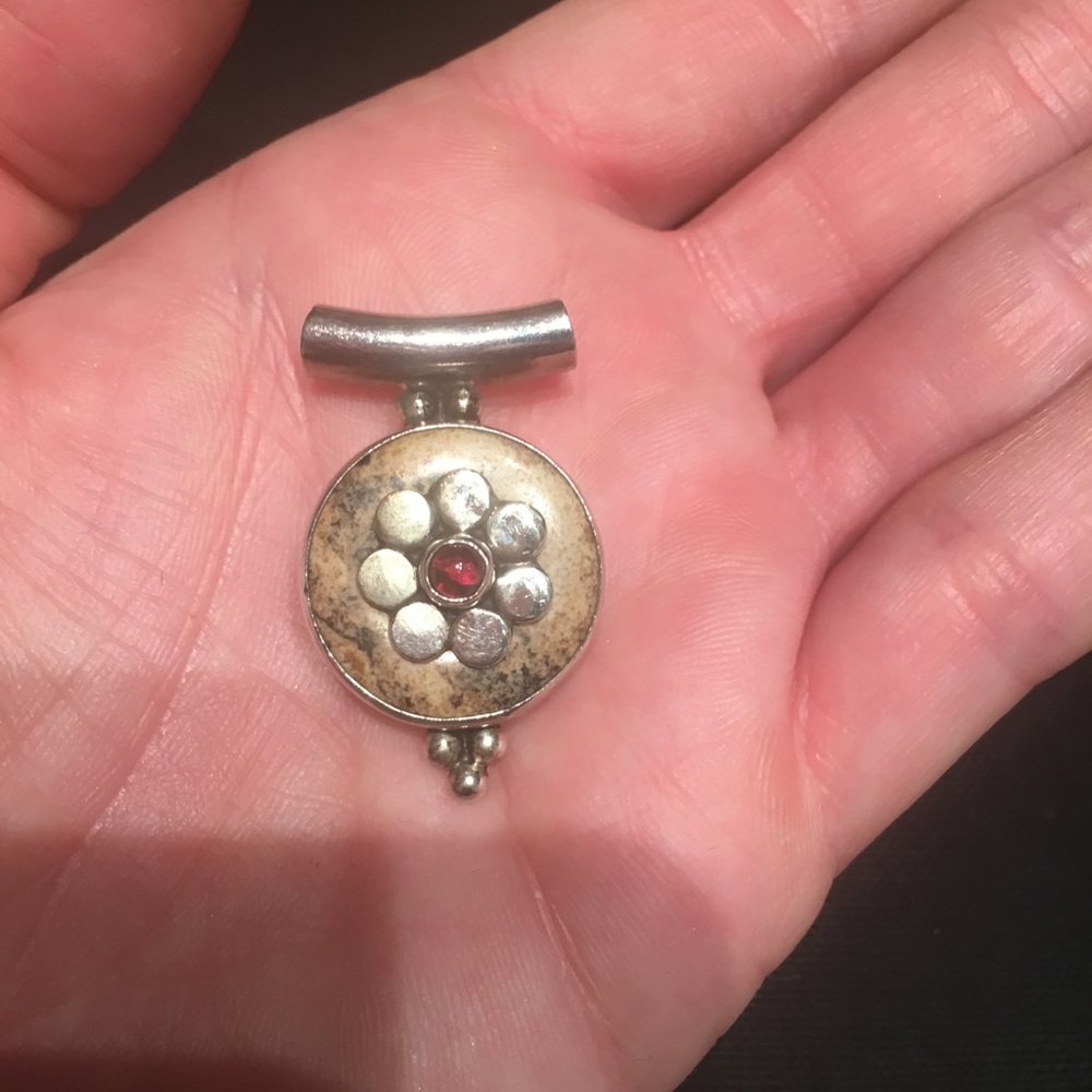 Pendant
